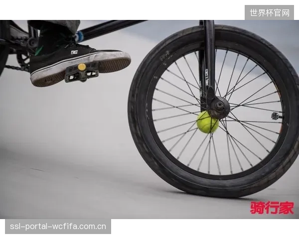 杜维尔以微弱优势战胜克里斯托弗,赢得美国BMX自由式全国冠军头衔。 杜维尔以微弱优势战胜克里斯托弗,赢得美国BMX自由式全国冠军头衔。